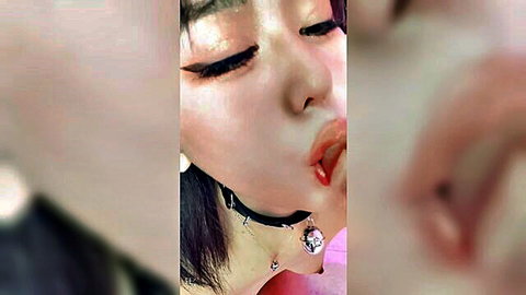 CC胡椒 seductive Asian close-up with cat bell choker