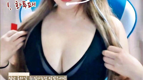 Soonj1n teases with G-cup boobs in low-cut top, blonde hair challenge