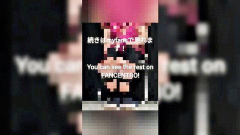 Hensachi36 in cheongsam and leggings shows soles, accidental pee wetting