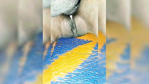 Indian bhabhi's close-up ass and anus in kinky Indian sex tape