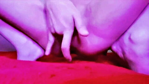 Japanese amateur babe fingers her shaved wet pussy in closeup