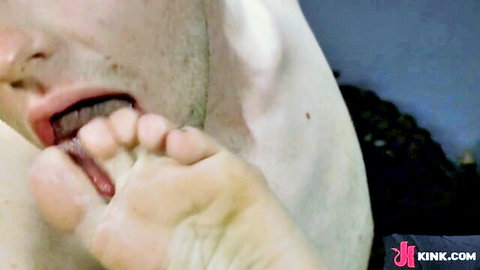 Man worships sweaty MILF feet by sucking toes in physical tutor kink scene