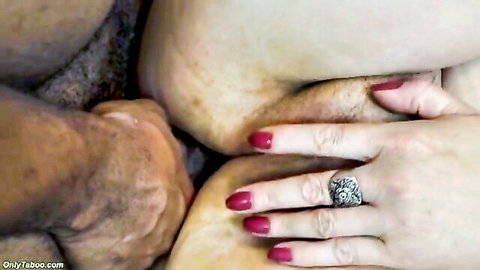 Mia MILF plumber anal fucking mature woman close-up