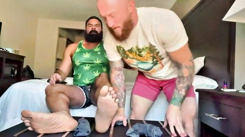 Oscar hairy man and Liam Conner in gay foot fetish sole play