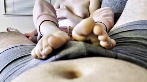 Poundkakez topless stepsis rubbing bare feet on cock in POV footjob