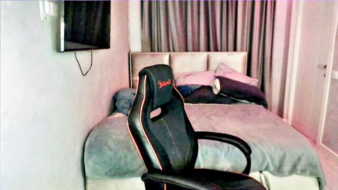 TriplePrinces Chaturbate bedroom setup for young teen natural shows
