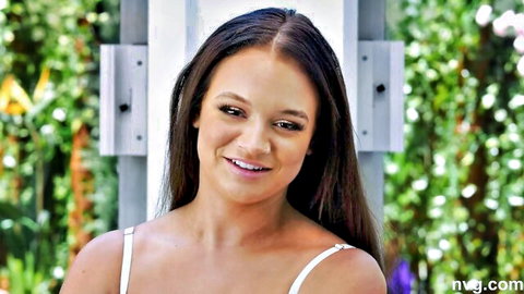 Stunning MILF Lexi smiling in white top for hot webcam show