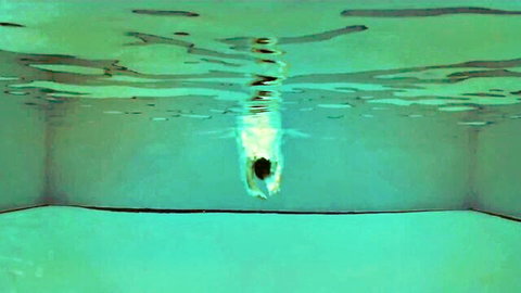 Elena Anaya nude underwater dive in Jett TV series S01E02