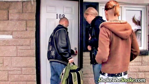 Blonde and redhead with bald guy at motel door for steamy threesome