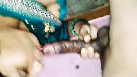 Sonam in green sari giving handjob to Shahilsingh119 nude closeup