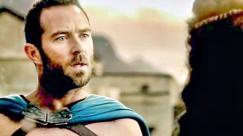 Eva Green in seductive 300: Rise of an Empire costume scene
