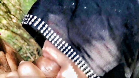 Vilashini outdoor blowjob in Sri Lankan jungle, amateur oral sex close-up