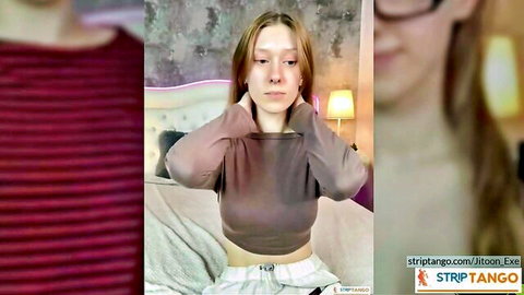 Jitoon_Exe seductive bedroom pose in crop top on stripTango
