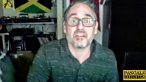 Mature man with glasses and goatee in green shirt speaking on Pascals Subsluts set