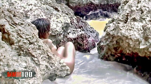 Shania ebony babe nude on beach rocks