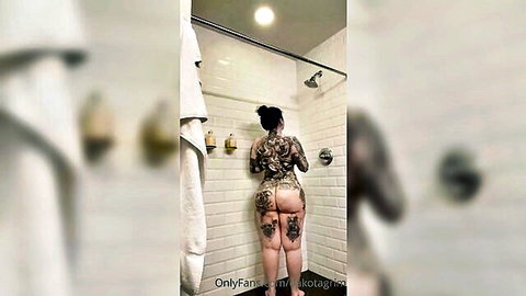 Raven Grmm tattooed big ass in steamy shower tease