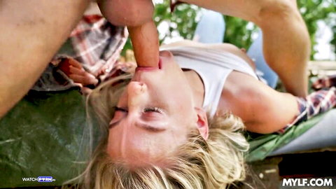 Blonde MILF Rosa Josefin gives upside-down blowjob outdoors in tank top