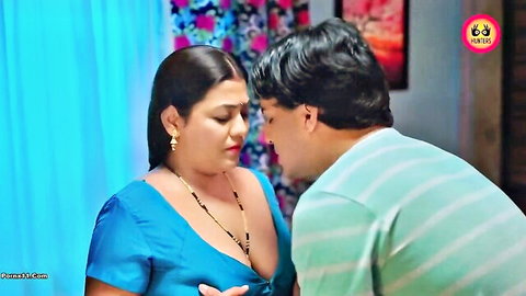 Indian MILF in low-cut blue saree blouse gets tit groped and neck kissed by lover