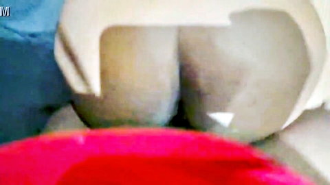 Blurry close-up of big pale ass bent over in coworker smash video