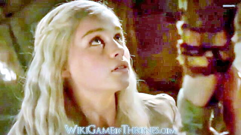 Emilia Clarke as Daenerys Targaryen gazing intimately at Khal Drogo in Game of Thrones