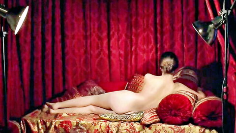 Maria Luisa San Jose topless, Cristina Espinosa naked in Pajarico 1997 nude scene