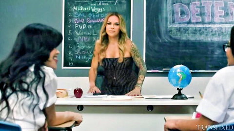 Yhivi, TS Foxxy, Summer Col in steamy detention threesome
