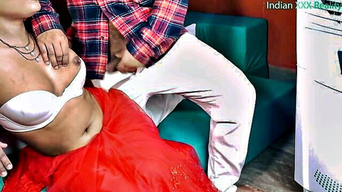 Indian beauty in red saree and white bra groped by repairman