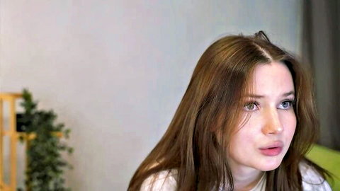 Lil_esma shy young teen camgirl in white top, innocent gaze
