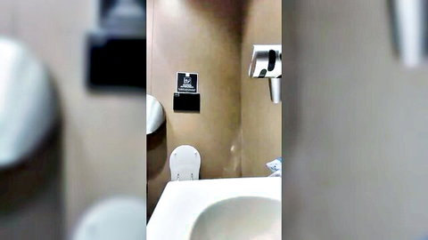 Botto's OnlyFans brief live from bathroom, amateur tease