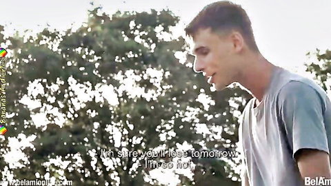 Chandler y Billy thumbnail: Handsome young man smiling outdoors in gray t-shirt