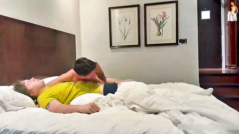 Homemade gay porn thumbnail of cute twink kissing big dude in bed