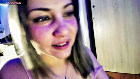 Moon_ligth18 webcam tease in pink top, amateur Chaturbate solo