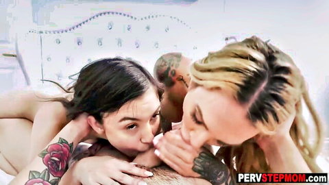 Sarah Jessie big titties stepmom in nude threesome twat licking