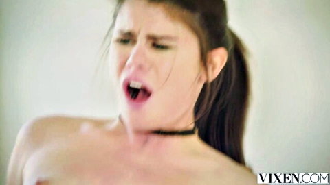 Lexy Lotus moans in pleasure during cunnilingus by Jean Val Jean