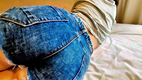 Stepsister in tight denim shorts teasing ass on daybed, amateur style
