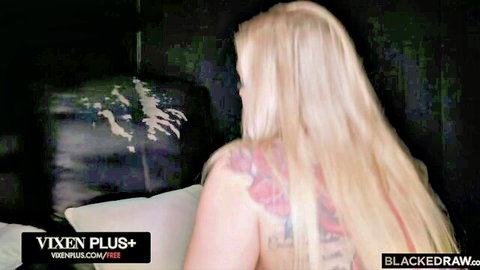 Kali Roses blonde with tattoo in nude bedroom pose
