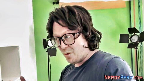 Nerdy guy with glasses in amateur pussy licking preview