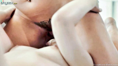 Texas Patti in intense lesbian sex with stunning German MILF