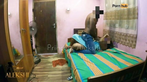Princess Alekshi amateur sex with bill reader to pay bill, missionary