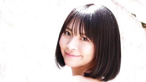 Tojo Natsu smiling with black bangs in summer JAV thumbnail