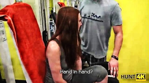 Redhead Linda Sweet flirts with gym stranger, hand on thigh - Hunt4K