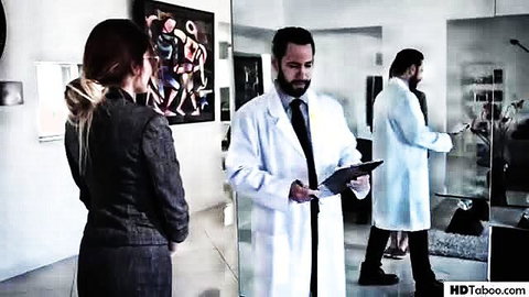 Aspen Rae with doctors Tommy Pistol in taboo clinic exam roleplay