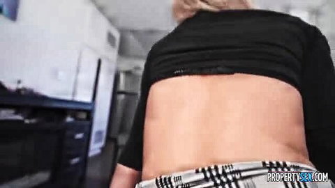 Blonde babe in sexy backless top and skirt seduces homeowner