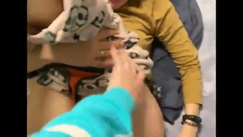 Amateur blonde BBW fingering pussy closeup in homemade sex vid