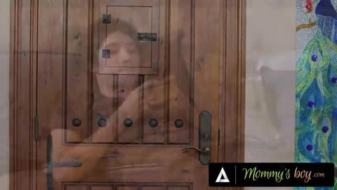 Busty MILF Penny Barber spied through door by stepniece Chloe Surreal