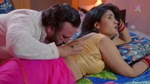Shameless Indian MILF in yellow blouse groped by man in saree