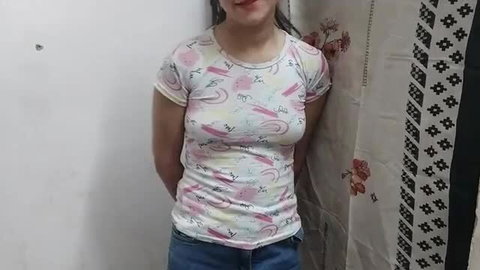 Sexyreena01 in tight printed top and jeans, hot Desi tease