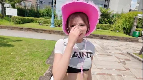 喜多川美娜 pink cowgirl hat Y2K gal park tease, tiny face doll AV debut