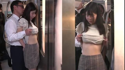 Japanese college girl exposing tits groped on crowded train Sakai Mi Sakura