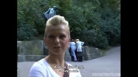 Kattie Hill rejects boyfriend, buy a rat on Czech Streets
